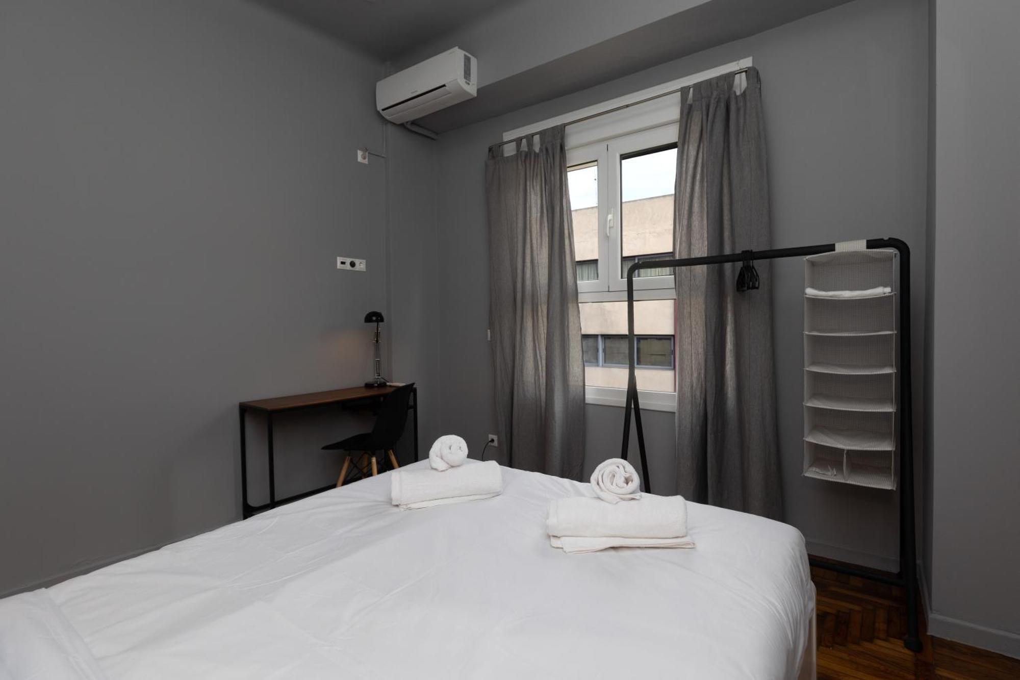 Ermes 2-bd Retreat With Acropolis View