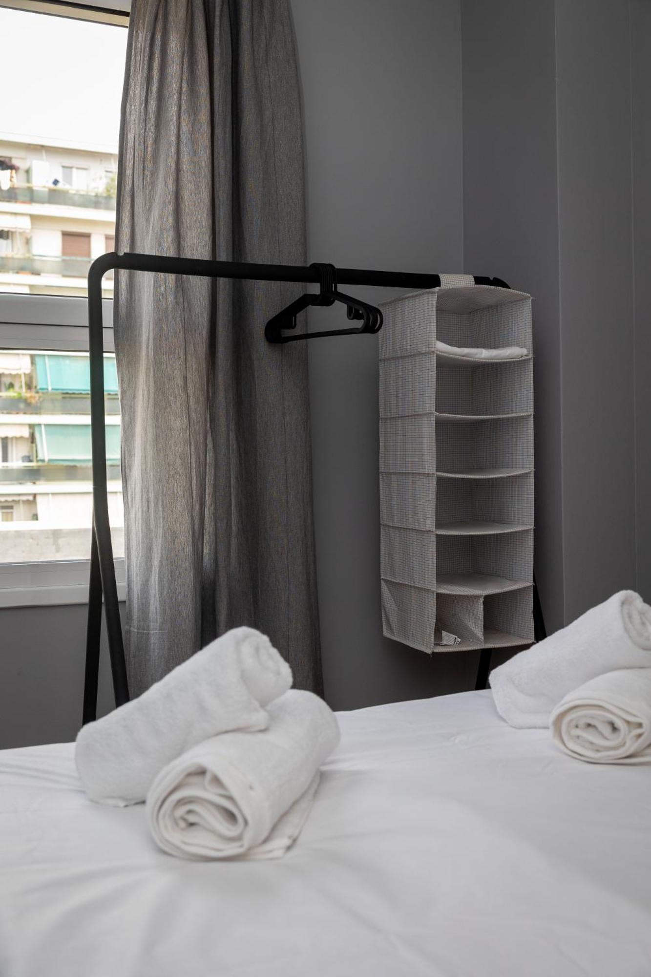 Ermes 2-bd Retreat With Acropolis View *